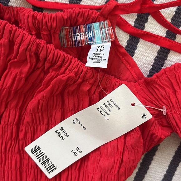 Urban Outfitters Vida Red Smocked Crisscross  Tie Back Off Shoulder Blouse XS - Picture 8 of 8